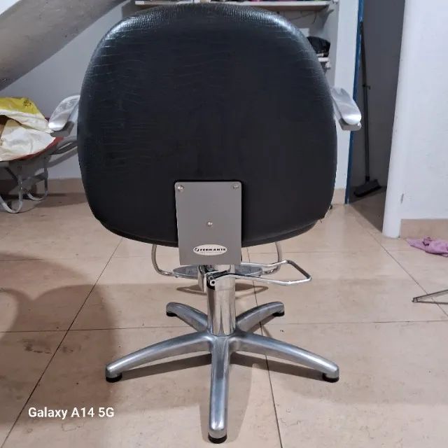 cadeira para salão cabelereiro. pouco uso ferrante - Foto 3