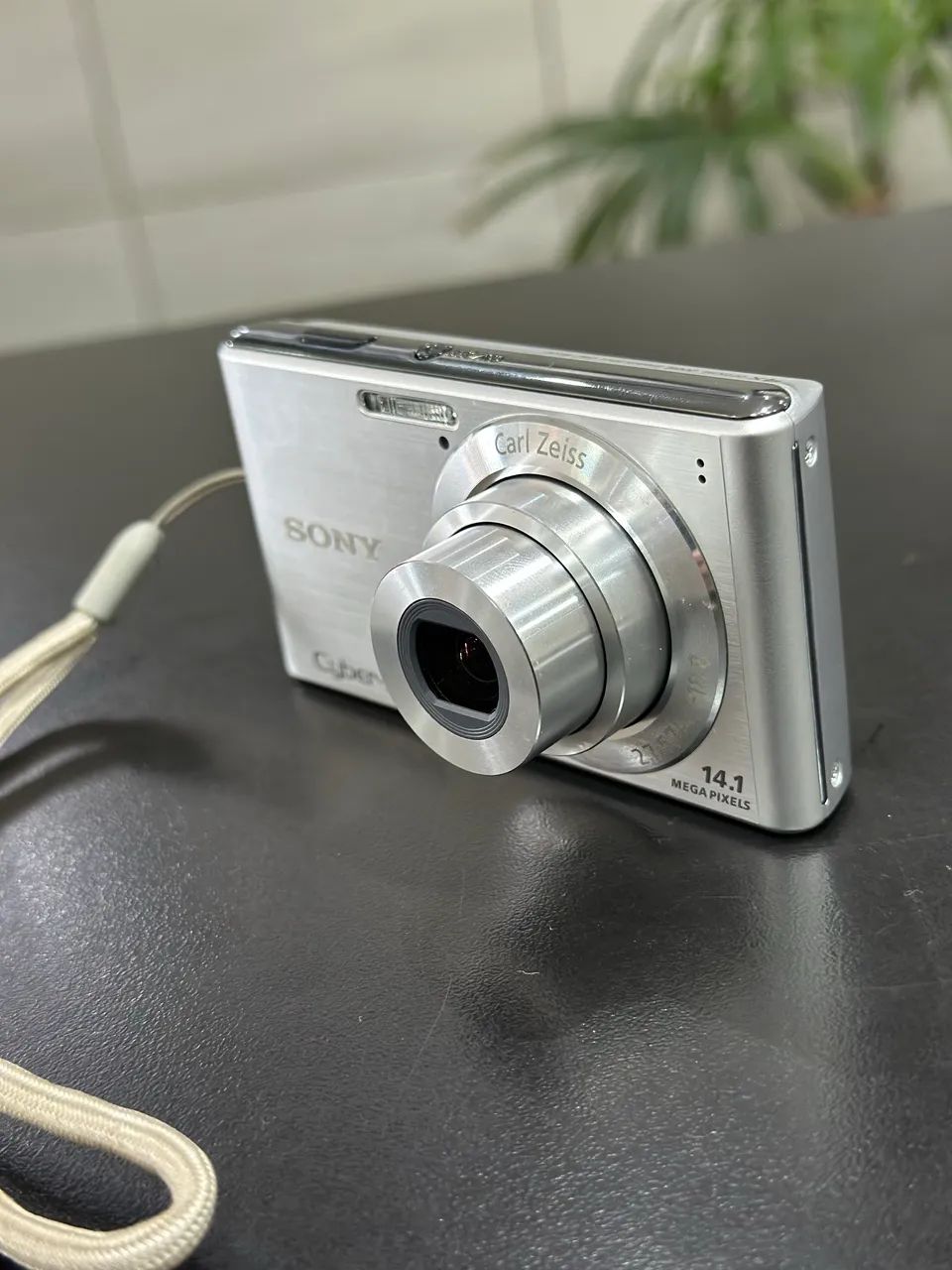 Câmera Sony Cyber-shot DSC-W530 14.1 Mega Pixels