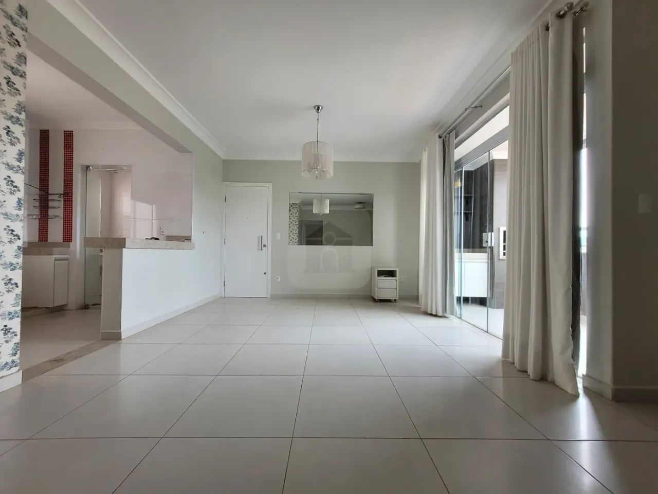 Apartamento Padrão em Uberlândia - Foto 2