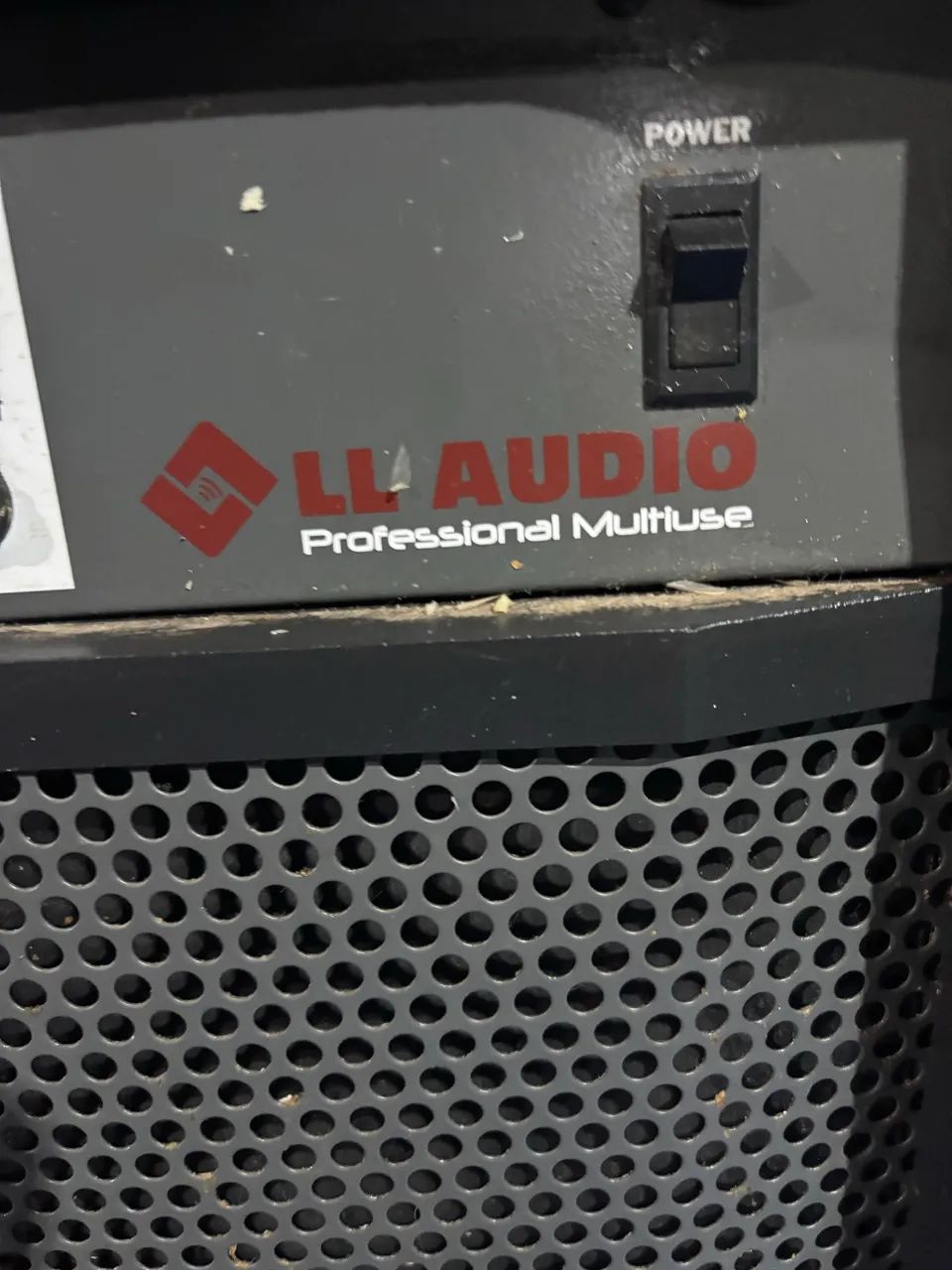 Caixa de som amplificado BVOLT 
