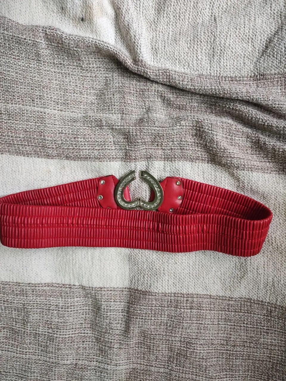 Cinto feminino elegante (usado) com elástico  - Foto 2
