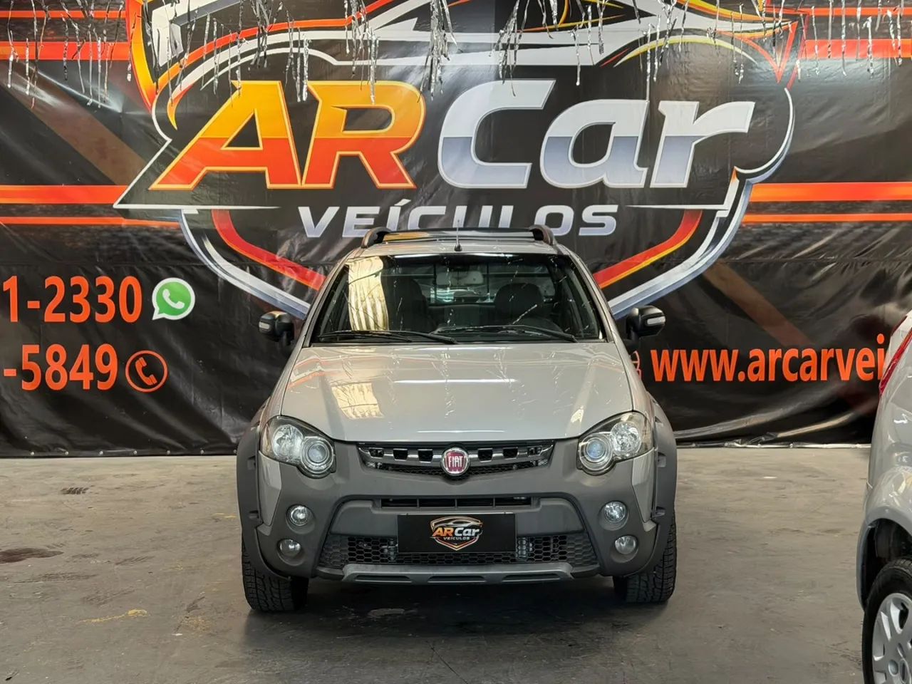 Fiat Strada Adv.1.8 16V Dualogic Flex CE 2015 - Foto 2