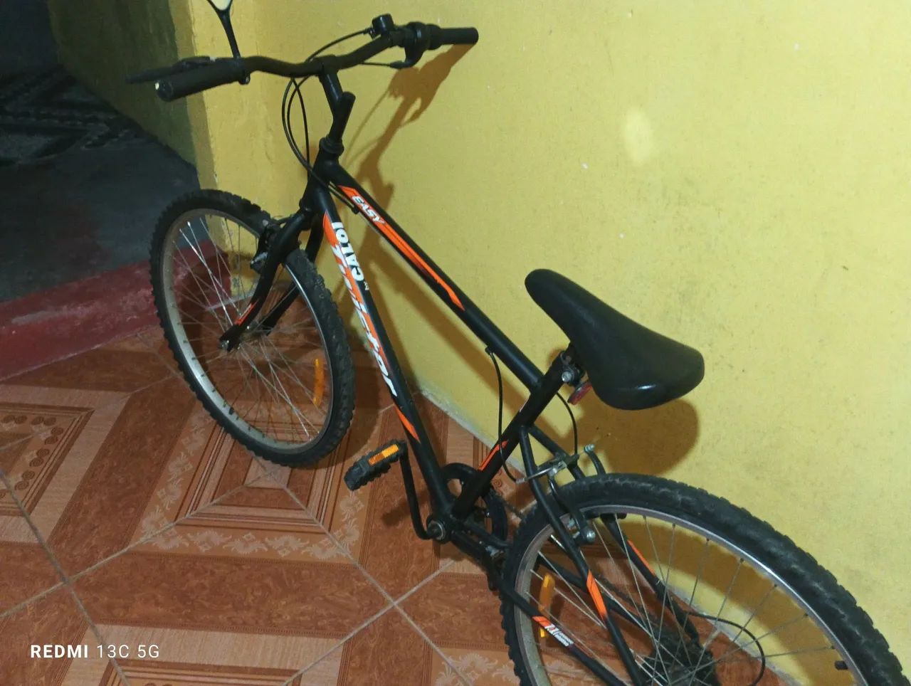 Bicicleta nova em bom estado semi nova com pouco tem de uso  - Foto 2
