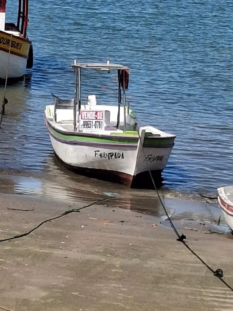 Barco de Madeira modelo Boca larga 