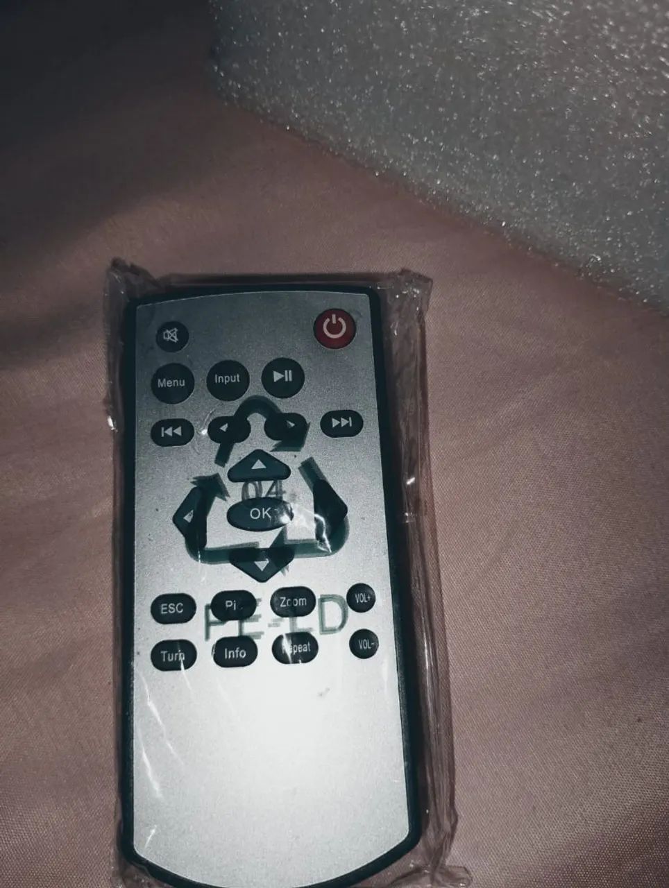 Projetor LED UC40+ 800 Lumens HD HDMI - Imagem Nítida e Alta Performance - Foto 3