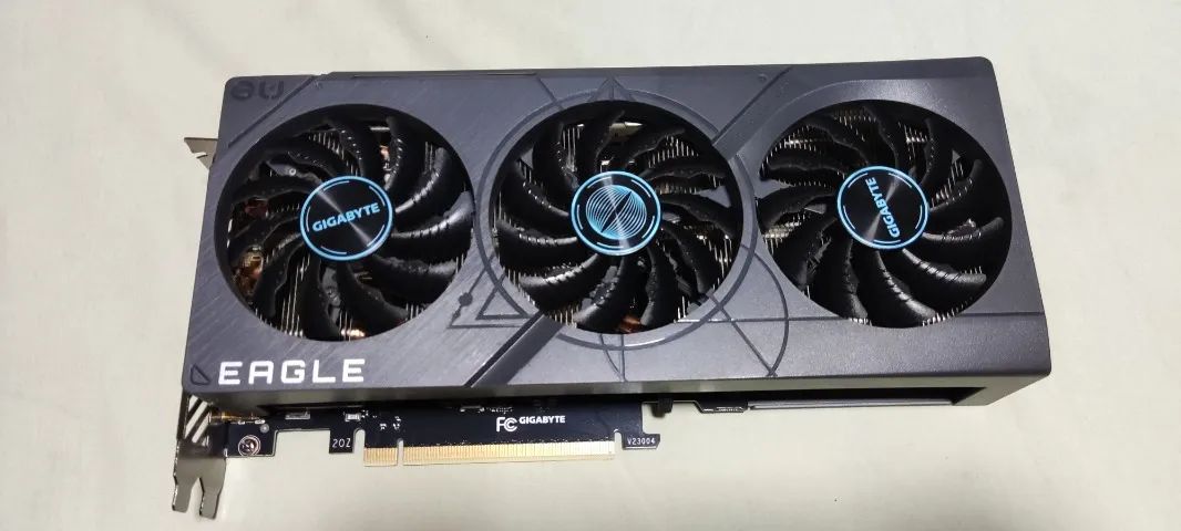 GeForce RTX 4070 EAGLE OC 12G - Foto 2