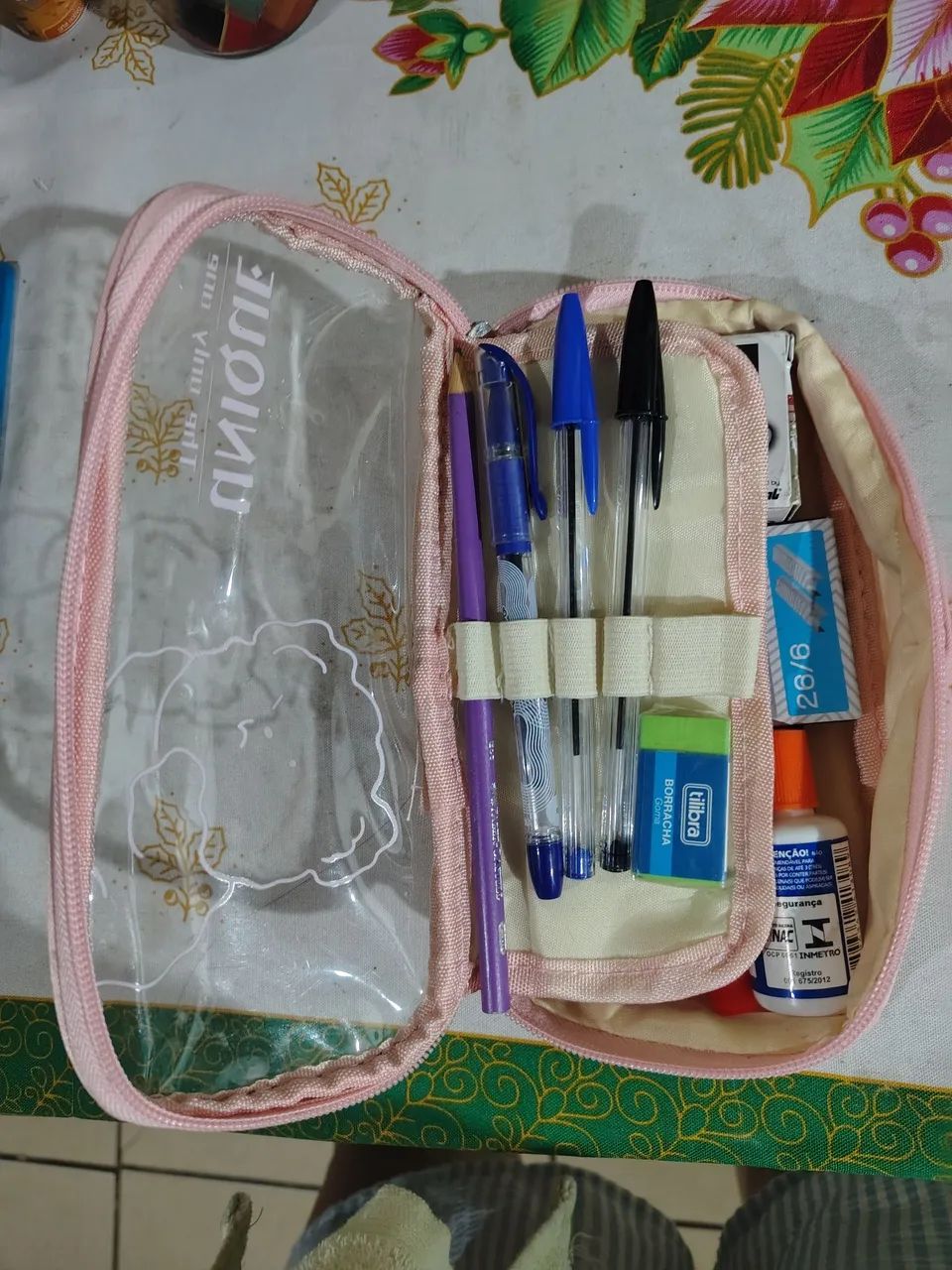 Kit de papelaria + estojo