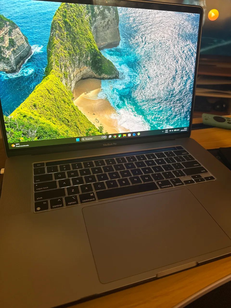 【美品 MacBookPro 16インチ32GB / 2TB SSD】 Apple Macbook Pro A2141 I9 9 Gen 32gb 2tb Ssd Cinza + Hub