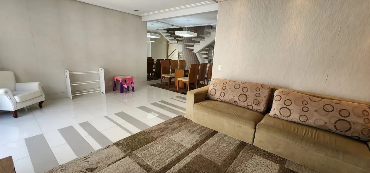 Sobrado com 233m² - com 4 dormitórios sendo 2 suítes - CONDOMINIO AROMAZ - SBC. - Foto 2