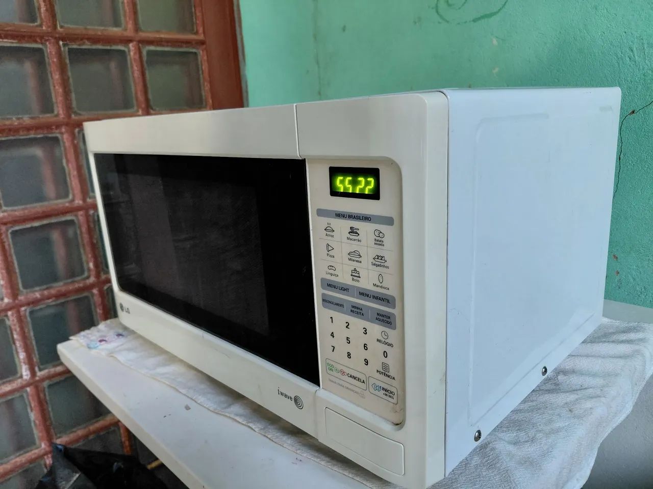 Micro-ondas LG 30 Litros - Foto 2