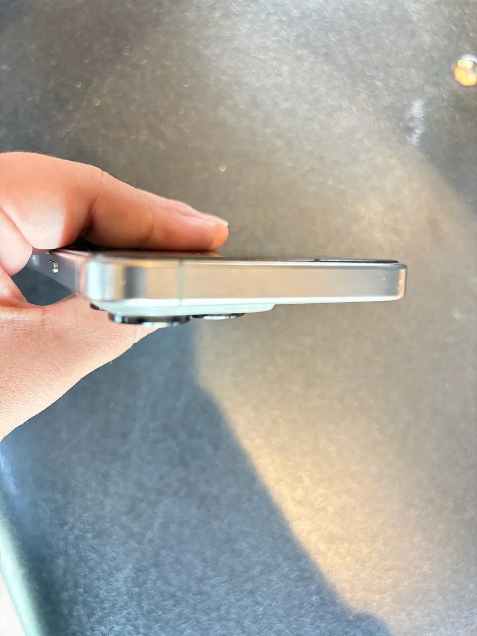 iPhone 15 pro Max 88% caixa e cabo original  - Foto 4