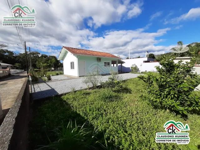 Casa de alvenaria com espaçoso terreno no Centro de Águas Mornas - Foto 5