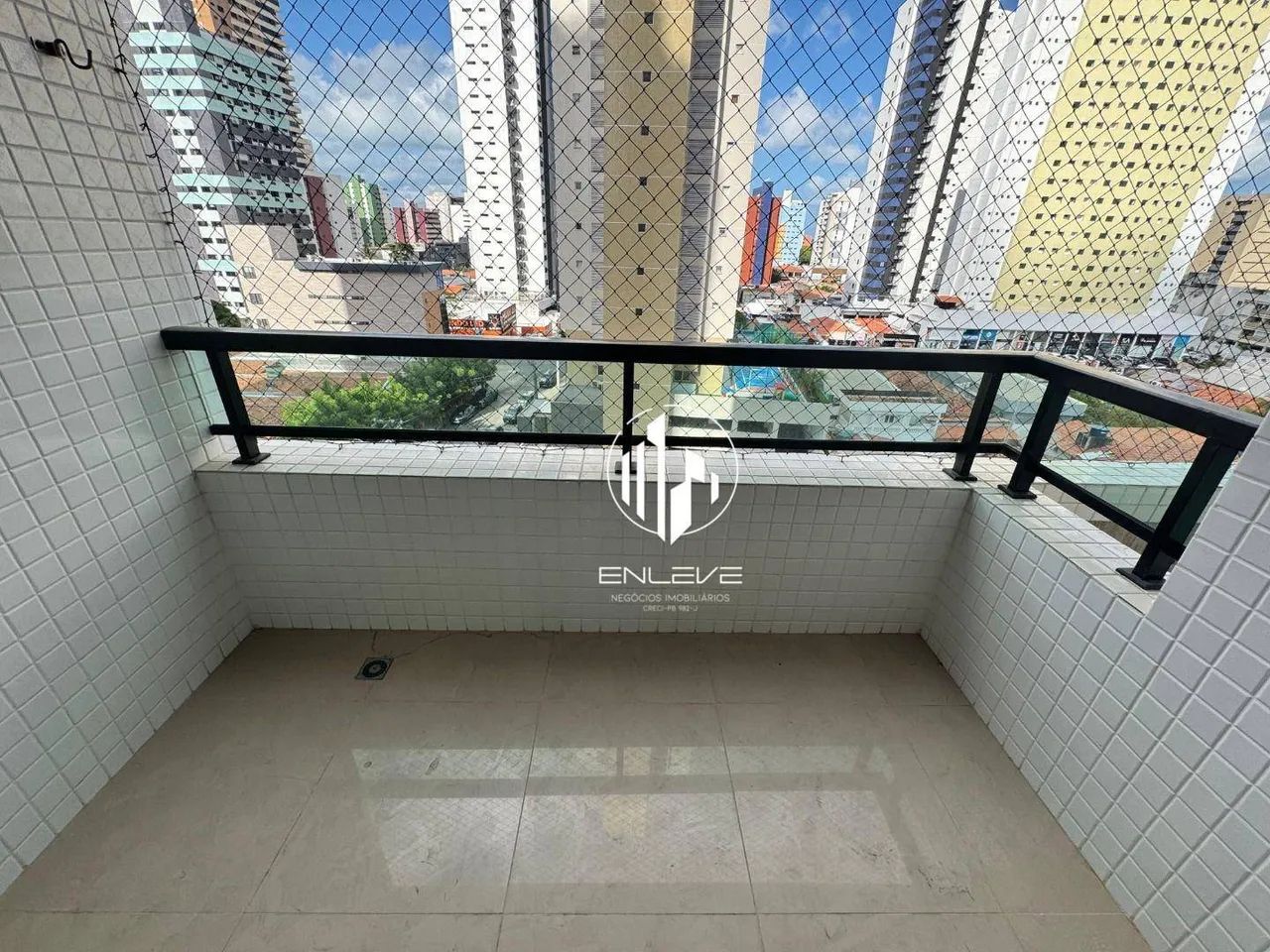 Amplo Apartamento de 70m2 com 2 Quartos, em Manaíra - Foto 2