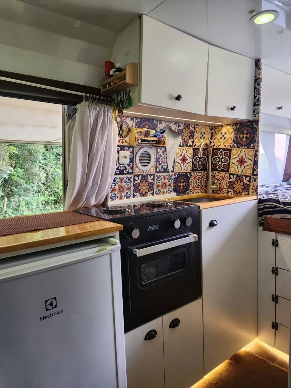 Motor Home Completo - Mercedes Sprinter 1998<br>? Casa construída em 2022 - Foto 10