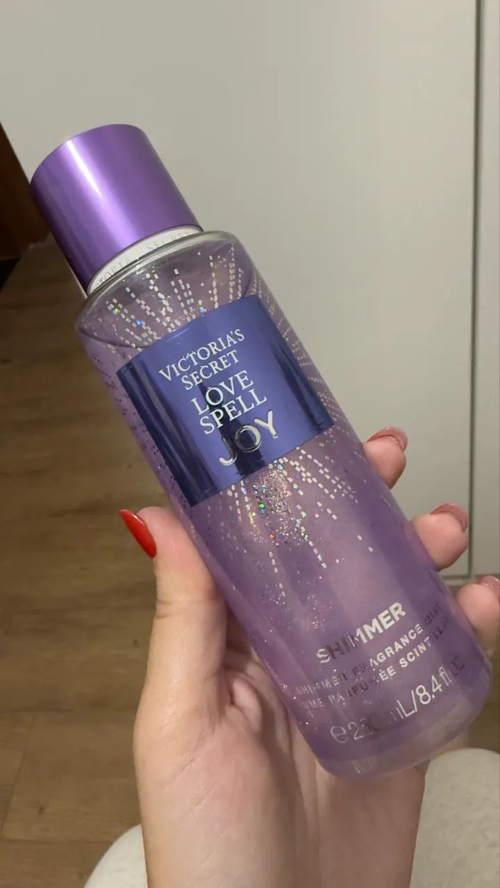Body Splash Victoria Secrets Love Spell com Glitter