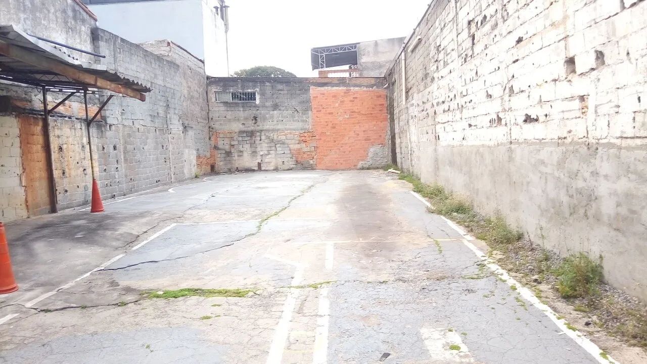 Terreno com aproximadamente 315 metros, área para escritório e garagem. - Foto 2