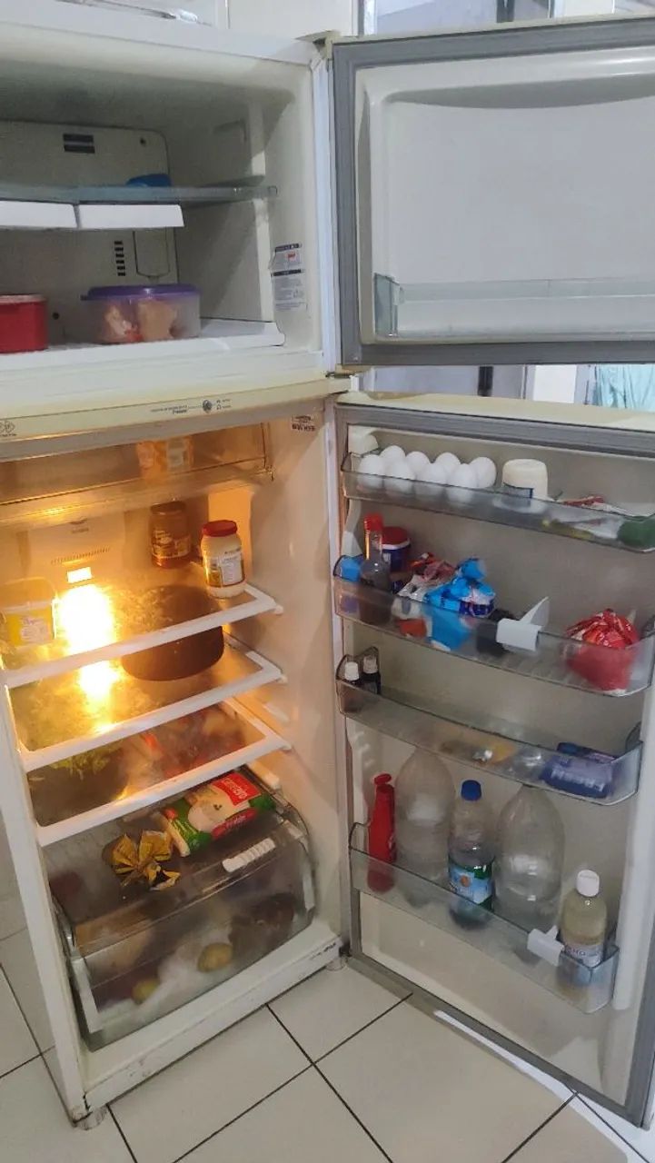 Geladeira Brastemp com problema a  - Foto 4