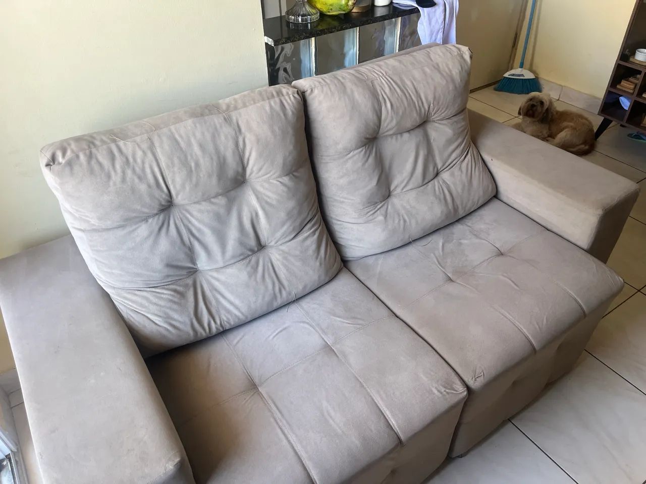 Vendo sofá dois lugares  - Foto 2