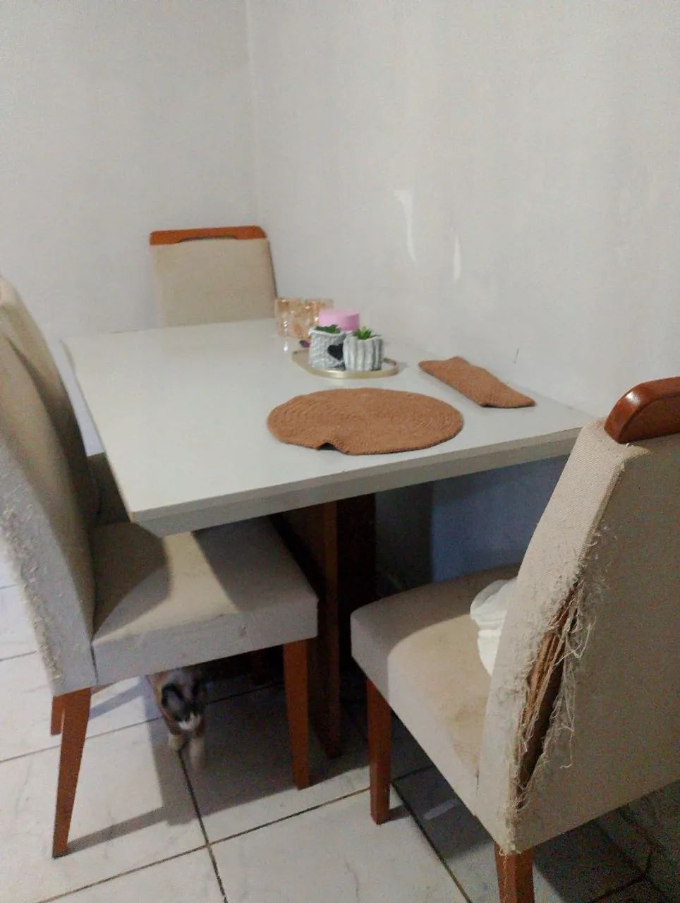 Conjunto de mesa de jantar 4 cadeiras 
