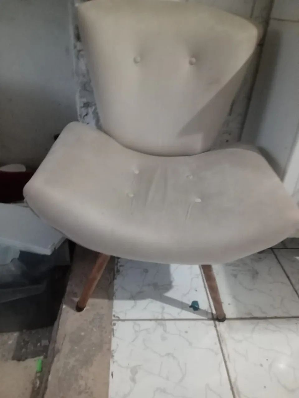 VENDO UMA POLTRONA  - Foto 2