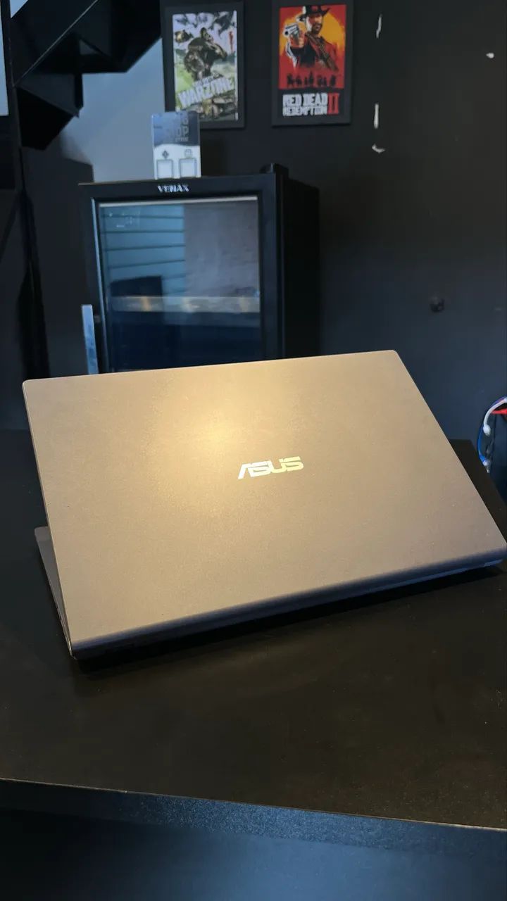 Notebook Asus impecável 