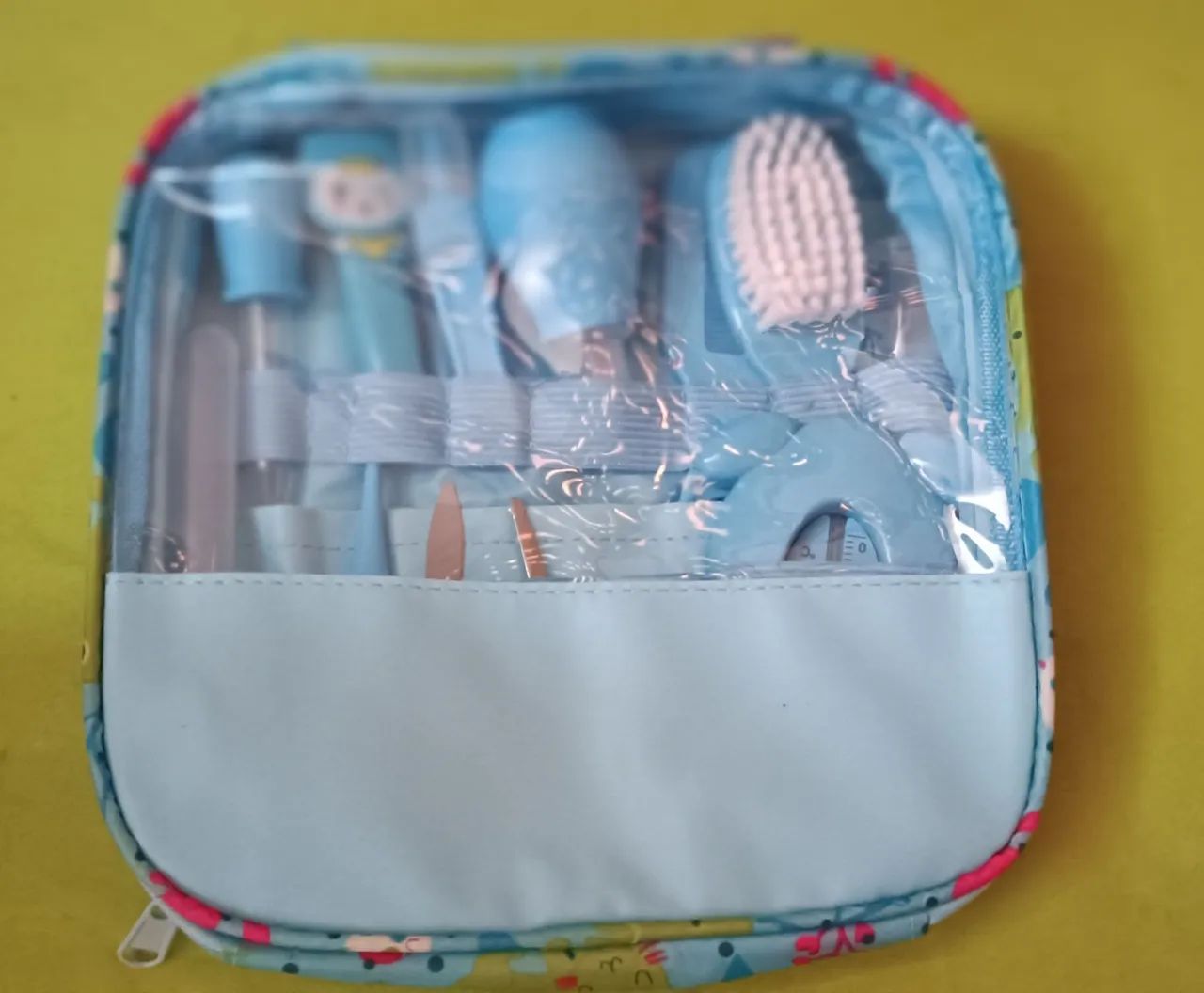 Kit higiene e kit alimentação 