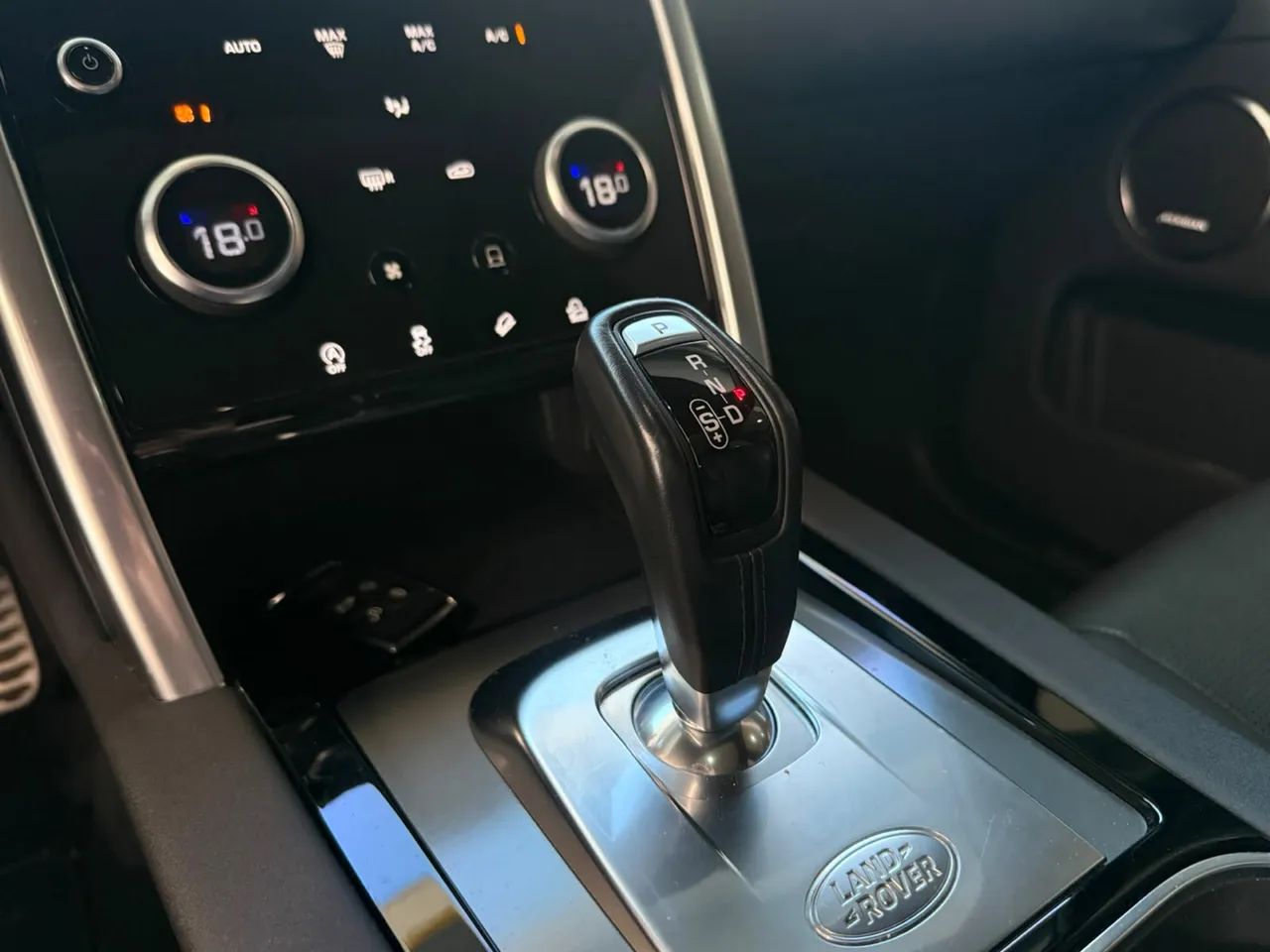 Land Rover Discovery Disc. SP. SE DYN 2.0 D200 Die.aut.(híb.), foto 5 de 20