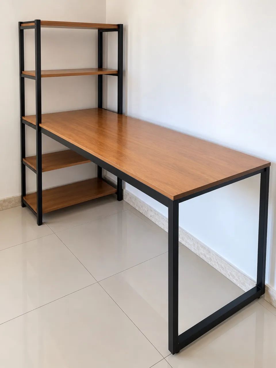 Mesa para Escritório/quarto com Estante Integrada - Linda e Espaçosa