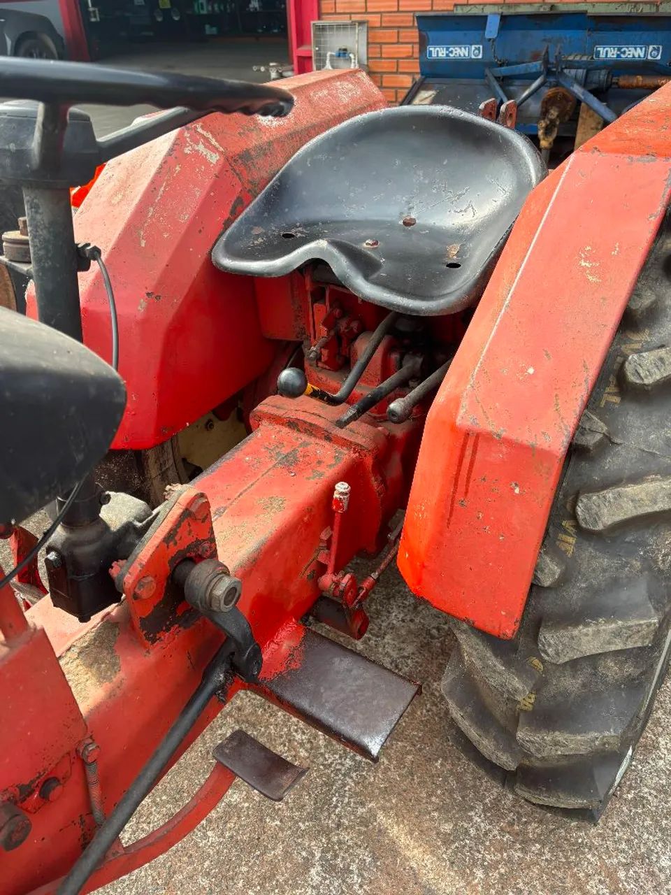 Trator Agrale 4100 - Foto 5