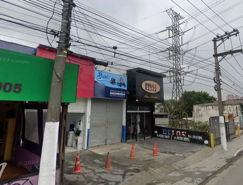Galpão na Avenida Cupecê, 5019  440 m²