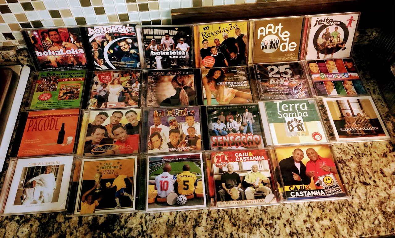 VENDO CDS ORIGINAIS TOP 20 CADA - Foto 2