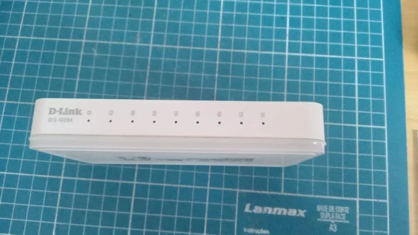 Conector internet Switch fast ethernet D--Link Des-1008A 8 pontos - Foto 4