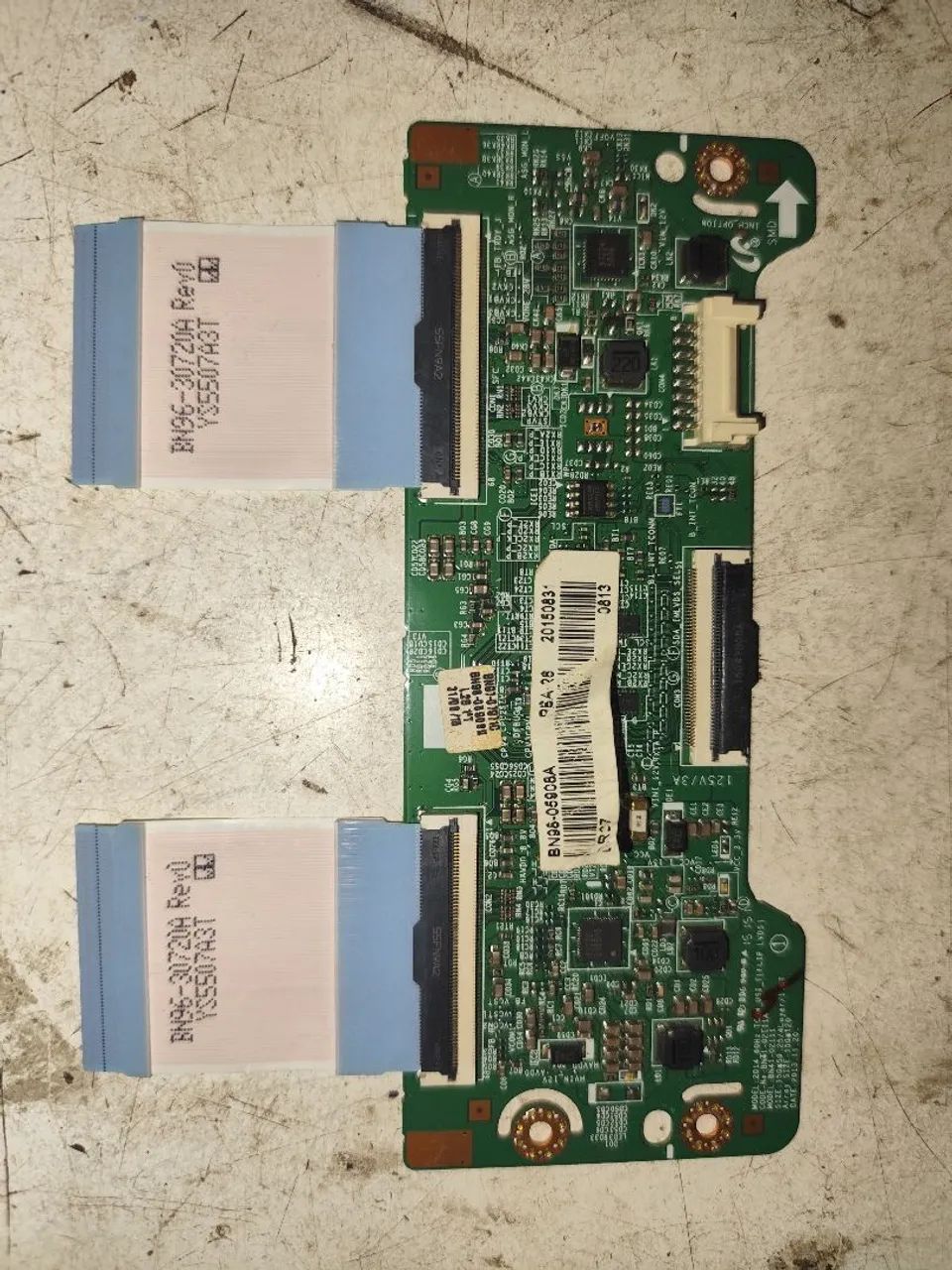  T-Con original da Samsung, modelo BN96-05908A.