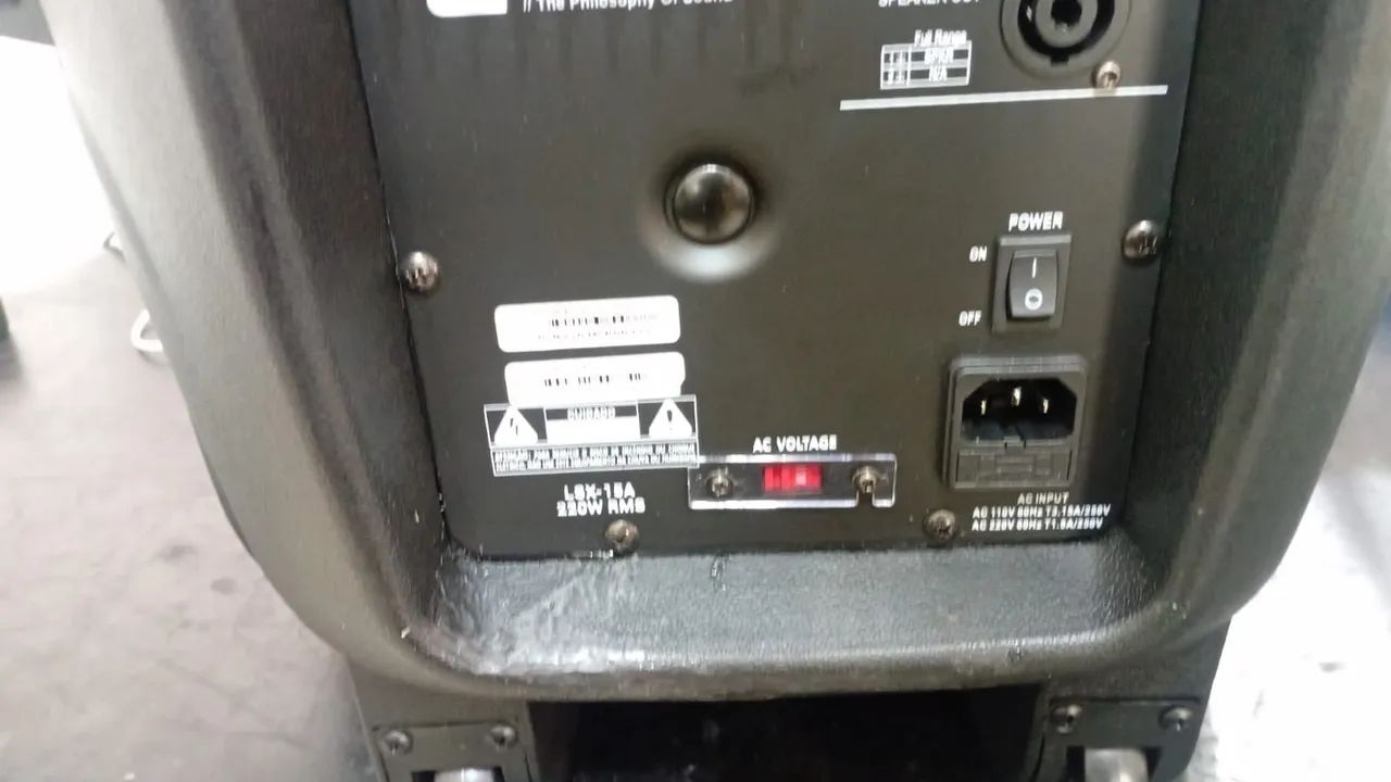 Caixa Lexsen lsx-15a 220v Usada - Foto 3