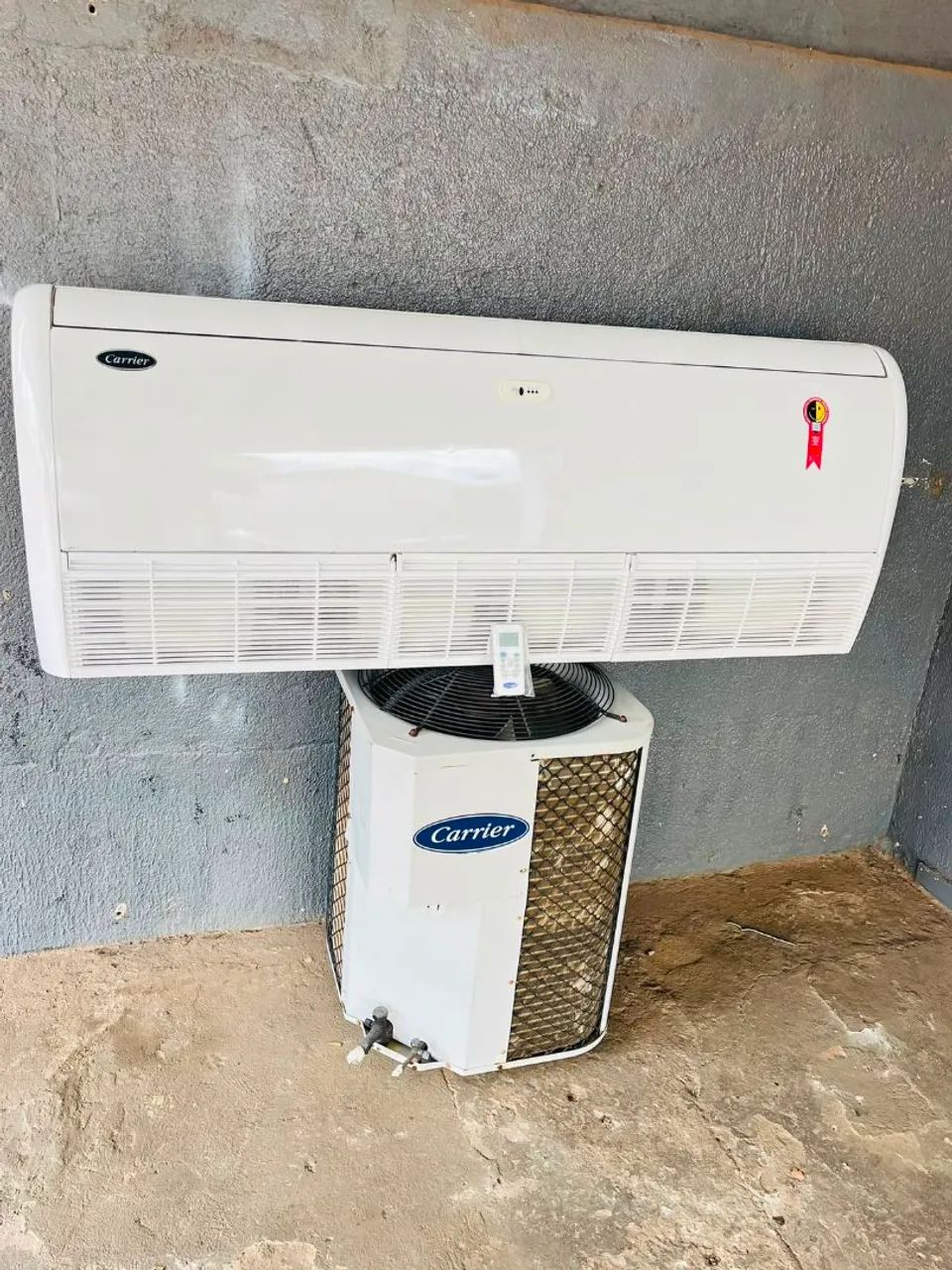 Ar condicionado 60 mil BTUs Carrier equipamento original funcionando perfeitamente 380v