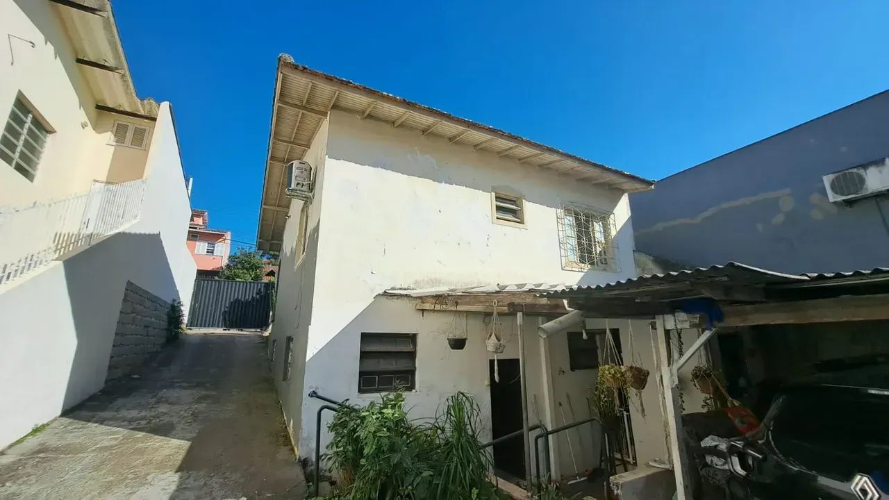 Casa de 2 Pavimentos à Venda em Capoeiras  Florianópolis/SC - Foto 4