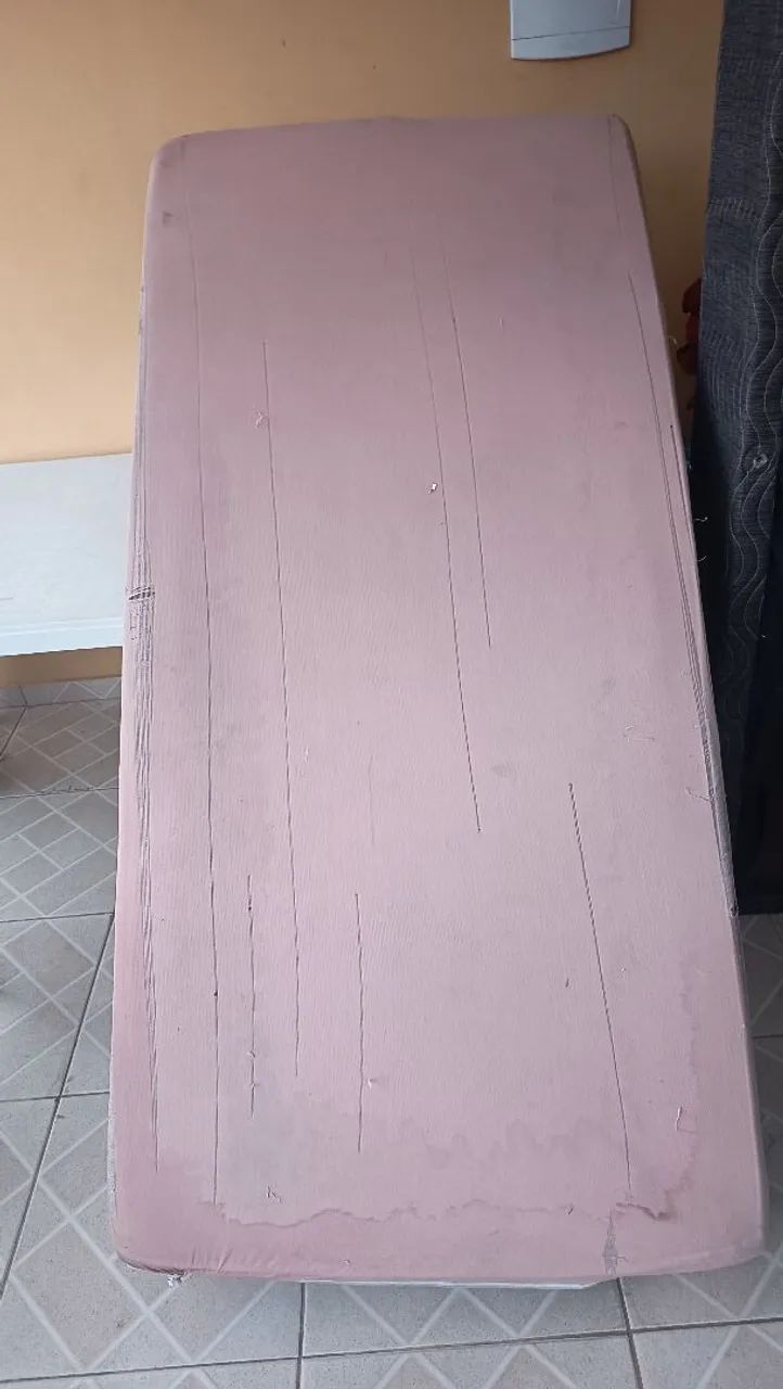 CAMA BOX COM COLCHÃO - VIUVA (MAIOR QUE SOLTEIRO) - Foto 2