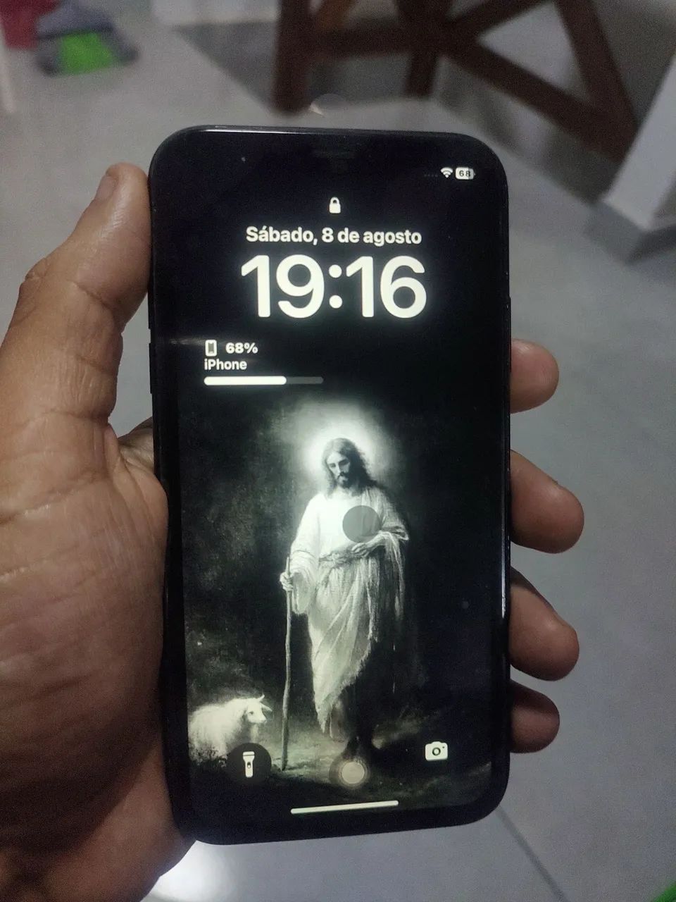 IPhone XR bem conservado 