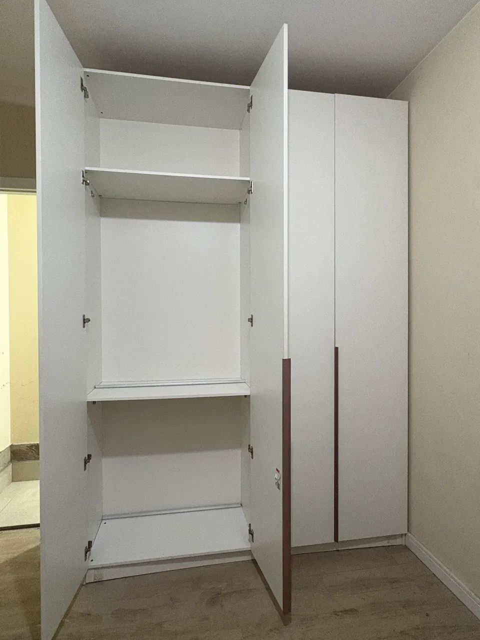 VENDO GUARDA-ROUPA - Foto 2