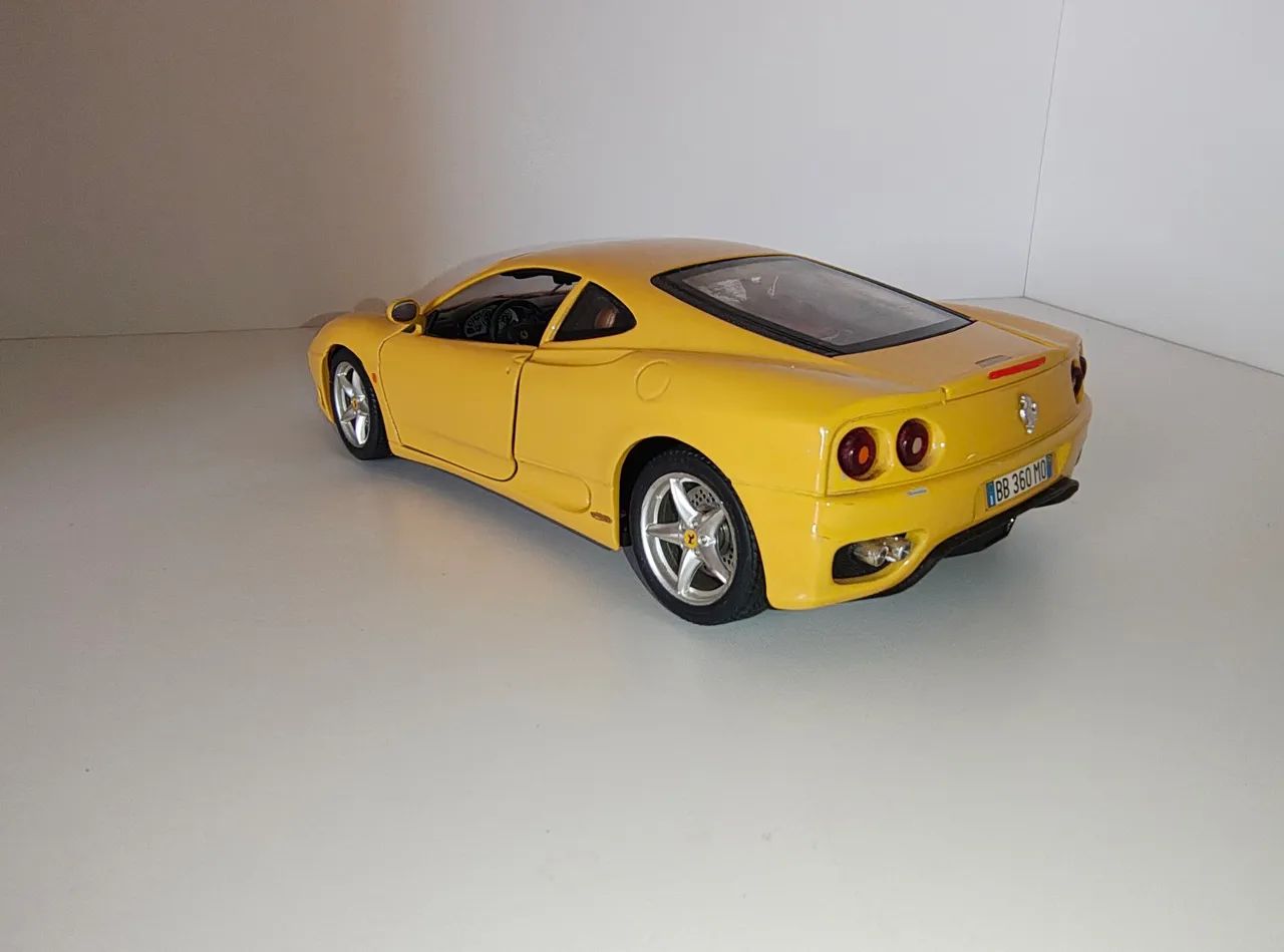 Ferrari 360 Modena Burago 1/18 - Foto 5
