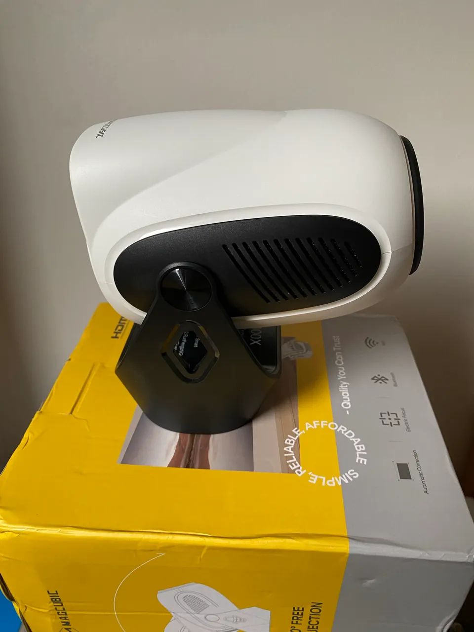 Projetor Magcubic Hy300X Com foco digital - Foto 3