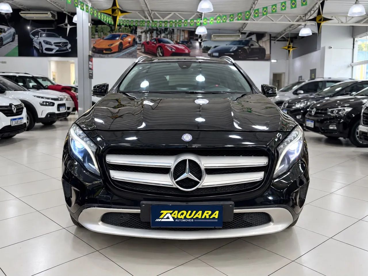 Mercedes-Benz GLA 200 Adv. 1.6/1.6 TB 16V Flex Aut. 2016