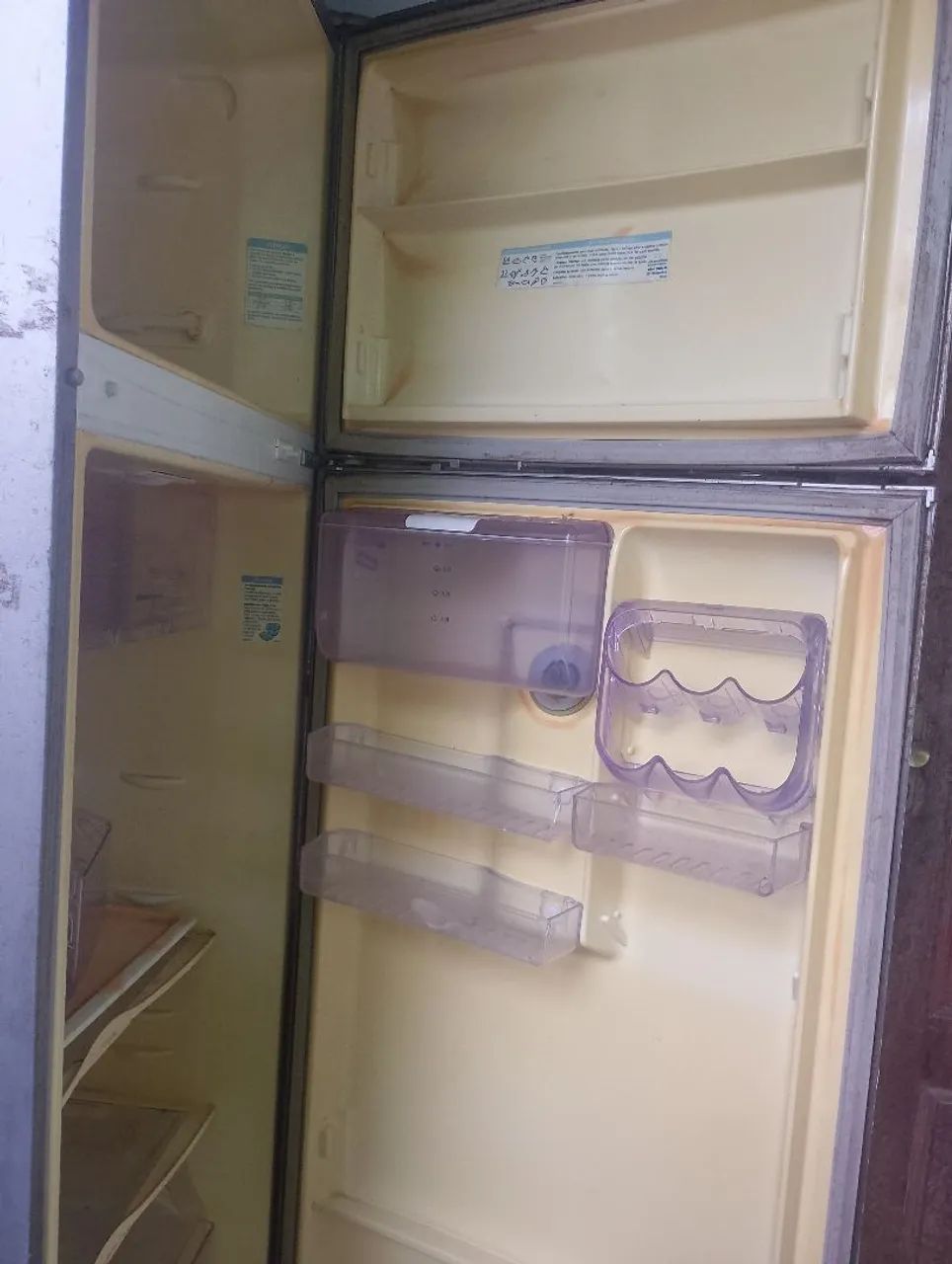 Geladeira semi nova  - Foto 4