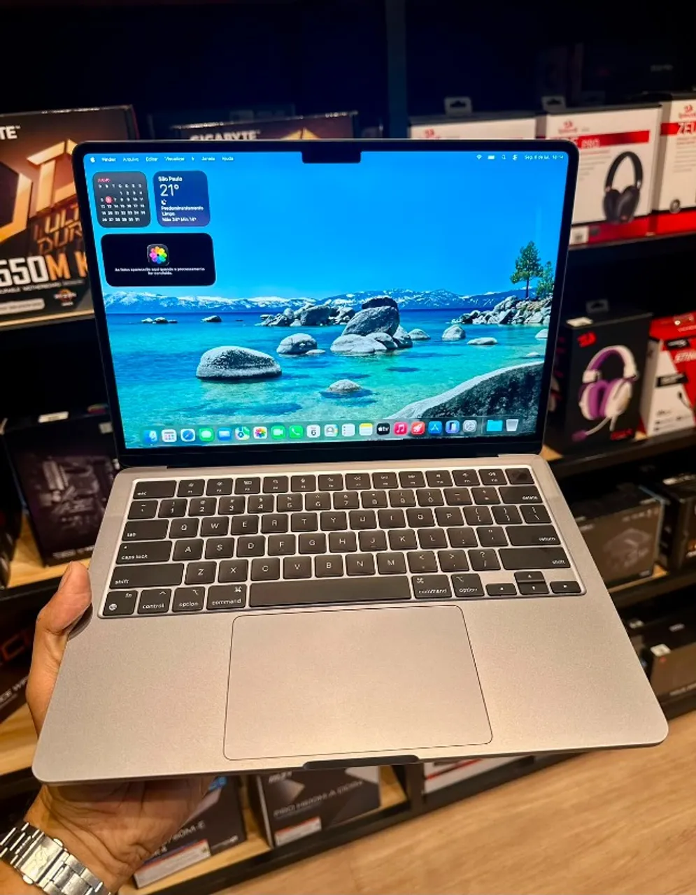 MacBook Pro 15インチ 2019 i9/16GB/512GB MacBook Pro 15 2019 Core i9 16GB RAM SSD 512GB Radeon Pro 560X