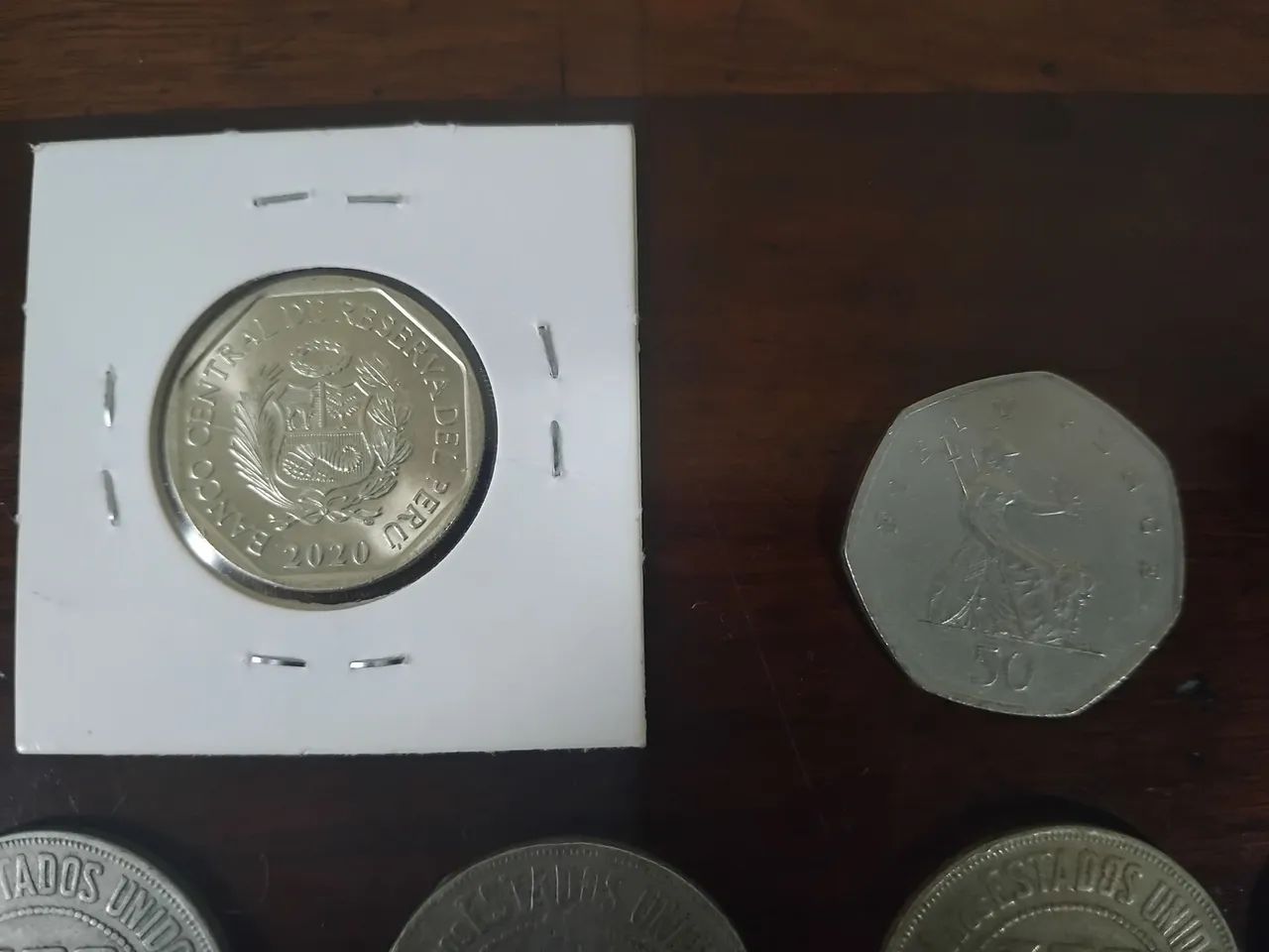 Lote de moedas antigas e internacionais - Foto 3