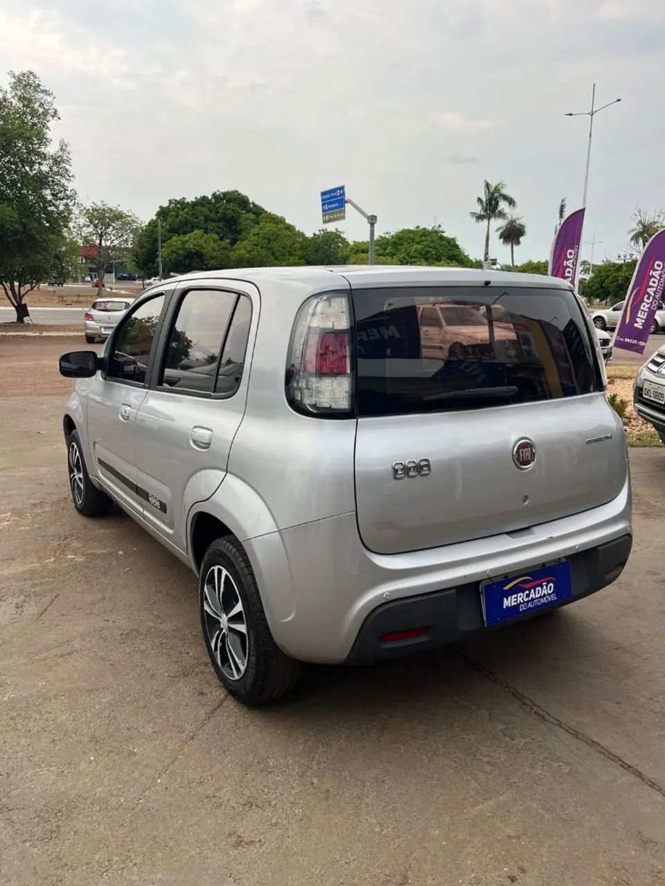 Fiat Uno Attractive 1.0 EVO Fire Flex 8V 5P 2015 - Foto 4