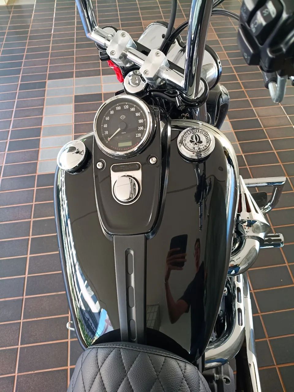 Harley Davidson Fat Bob 2015 - Foto 5