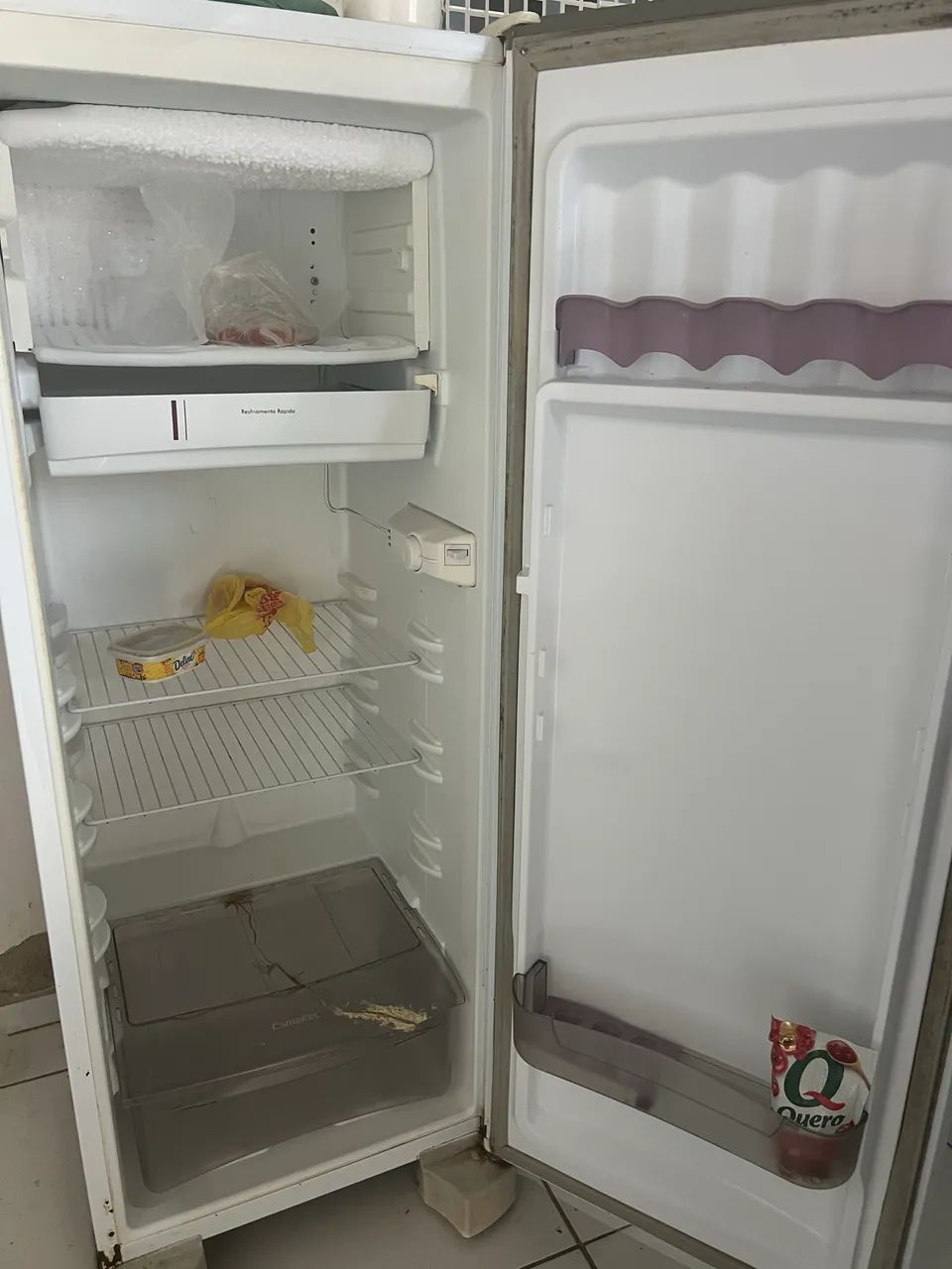 Vendo geladeira em boas codificações 