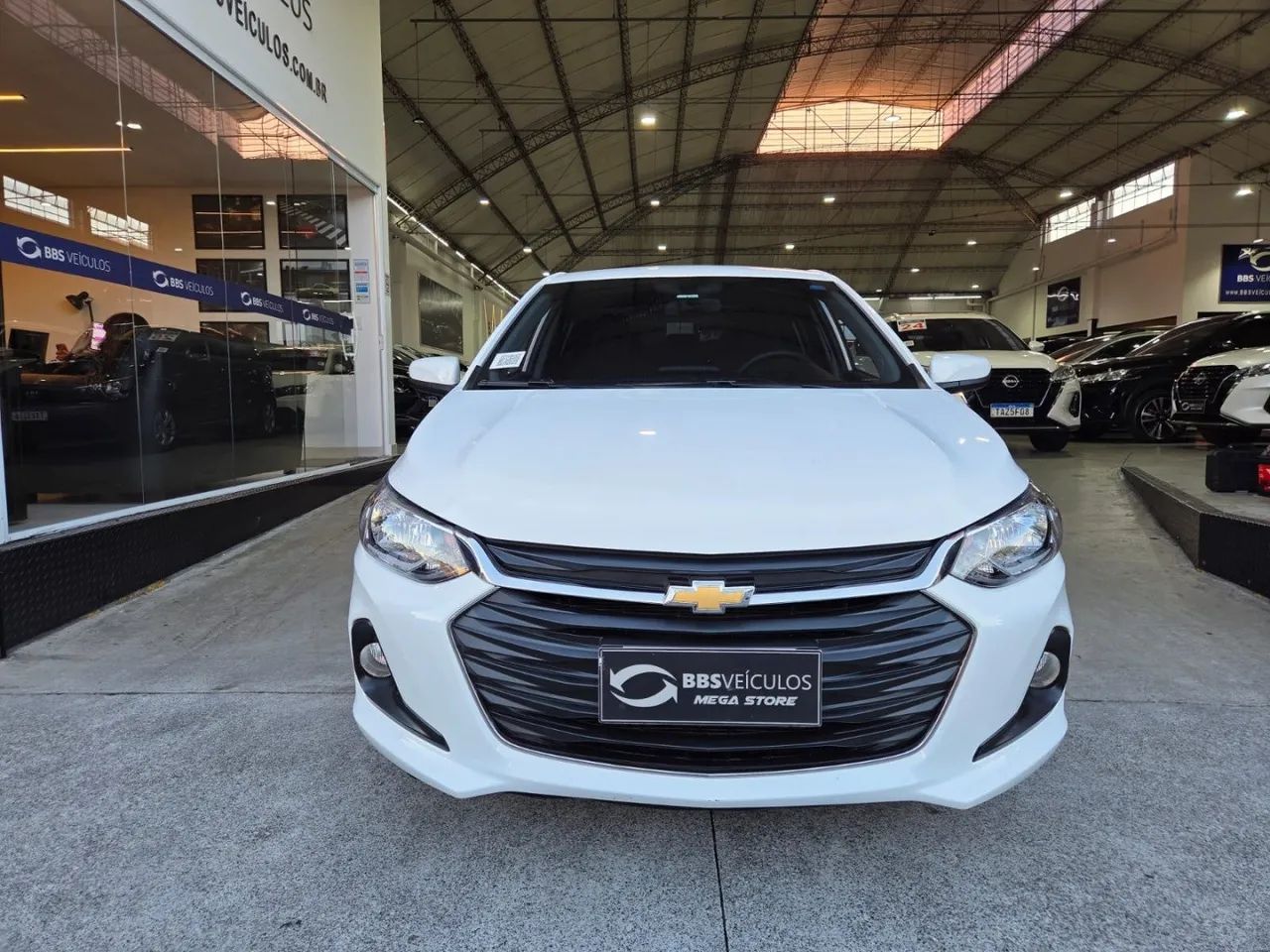 Chevrolet Onix Plus LT 1.0 12V Flex Mec. 4P, foto 2 de 8