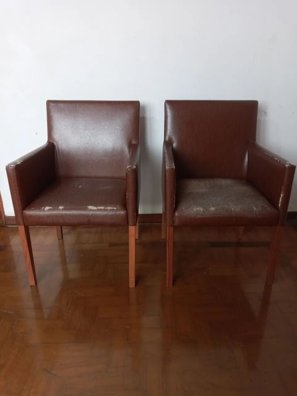Two armchairs for donation439340428344709120